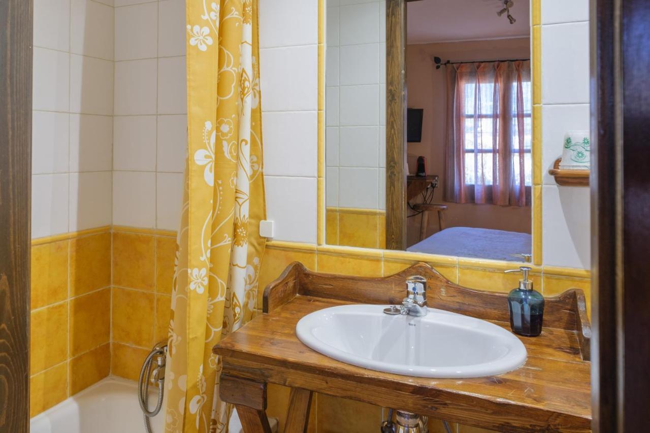 El Rincon De Andrea Habitaciones Б'єскас Екстер'єр фото